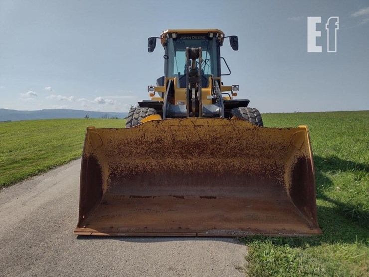 deere-544-p-tier-image-2
