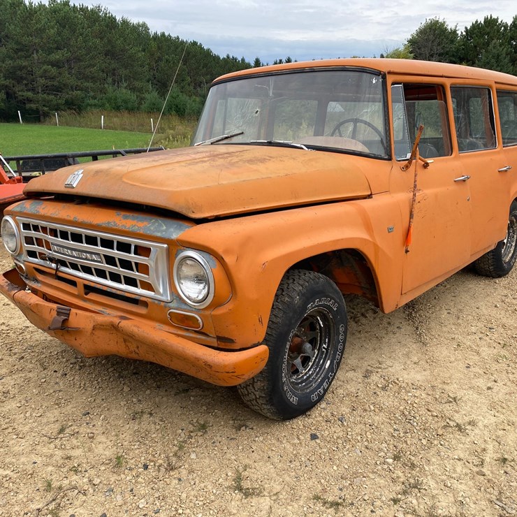 1964 INTERNATIONAL 1100