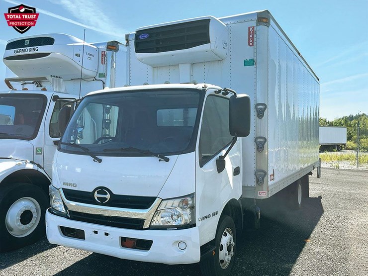 2019-hino-155-image-1