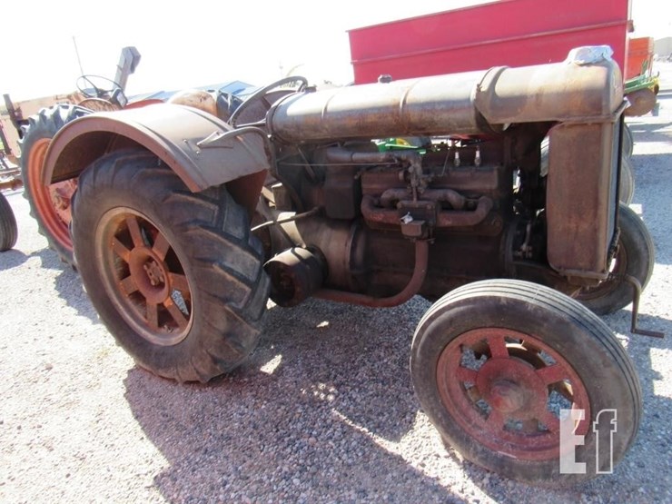 fordson-tractor-76934-image-16