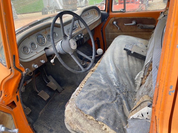 1964-international-1100-image-40