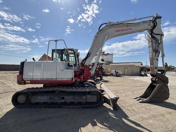 takeuchi-tb1140-image-7