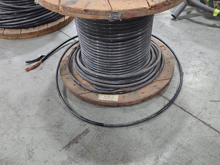 hd-roll-of-thick-heavy-hauge-multi-stranded-copper-electrical-wire,-image-1