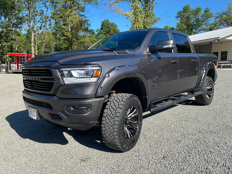 #7082-•-2021-dodge-ram-black-widow-bighorn-sport-(has-wi-title-in-delay)-(holcombe,-wi)-image-1