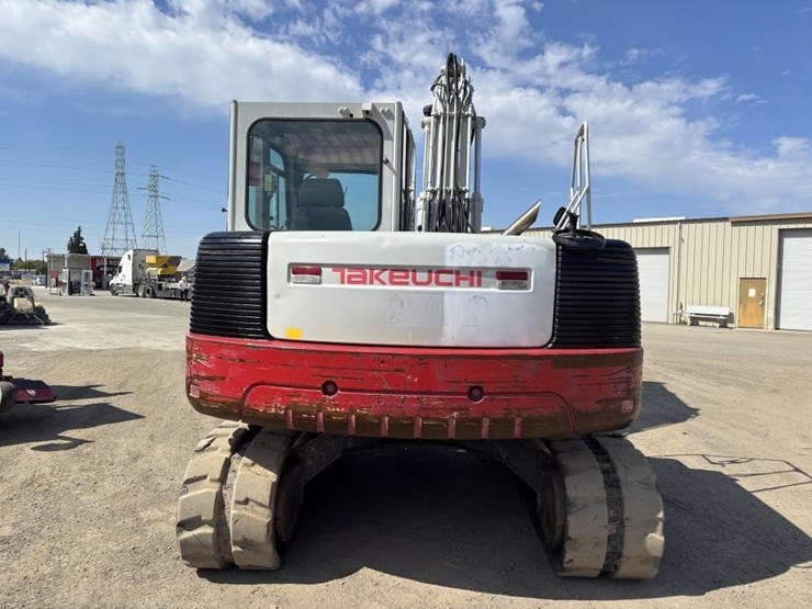 takeuchi-tb1140-image-8
