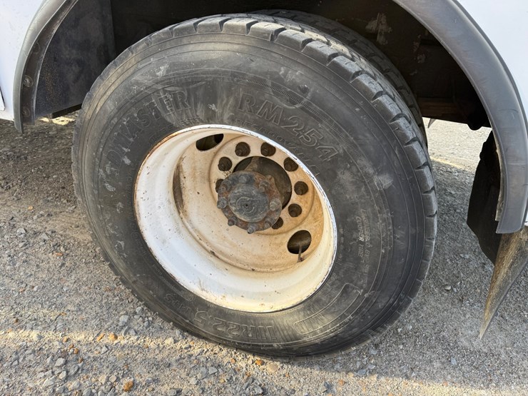 2013-international-durastar-4300-image-5