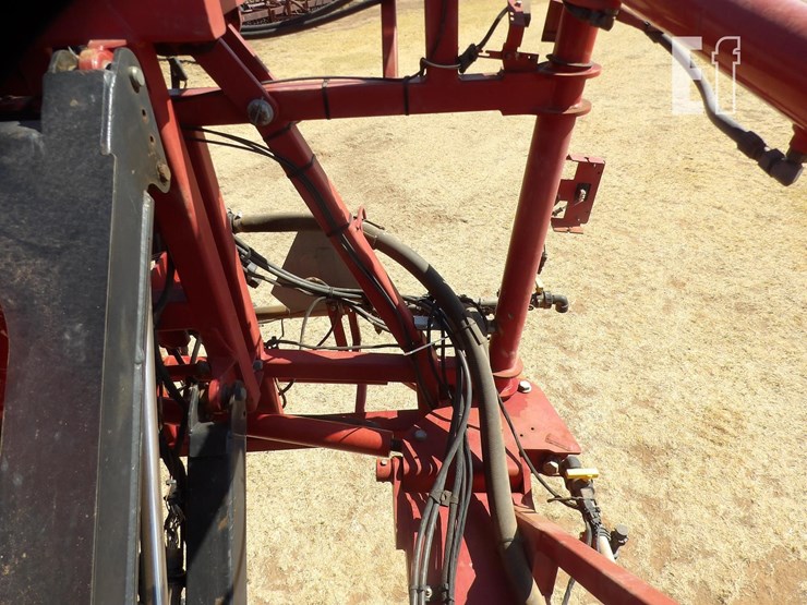 2017-case-ih-patriot-3340-image-47