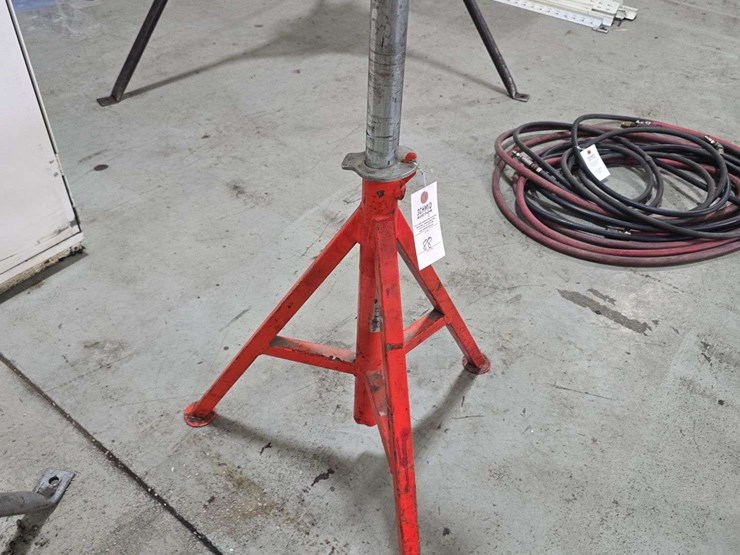 rigid-adjustable-pipe-stand,-2500lbs-image-3