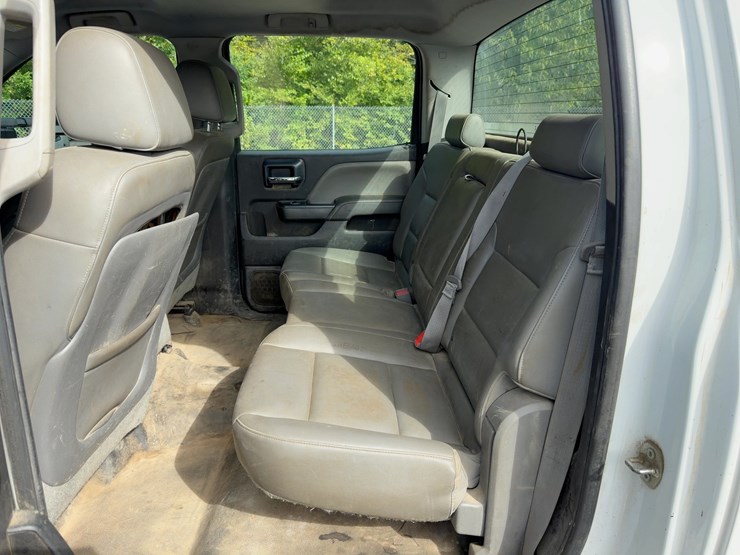 2015-gmc-sierra-3500hd-image-21
