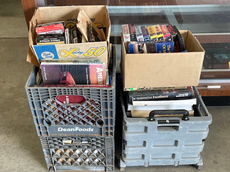 #1061-•-car,-textbooks,-shop-manuals-(on-site-in-las-cruces,-nm)-image-1