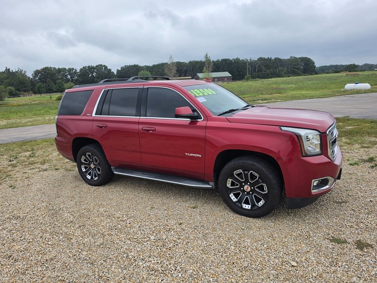 2015-gmc-yukon-image-17