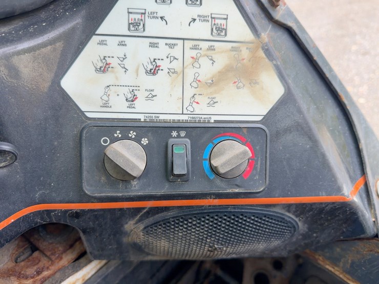 2014-bobcat-t650-image-20