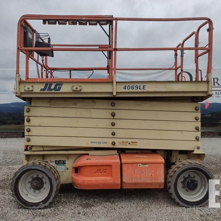 JLG 4069LE