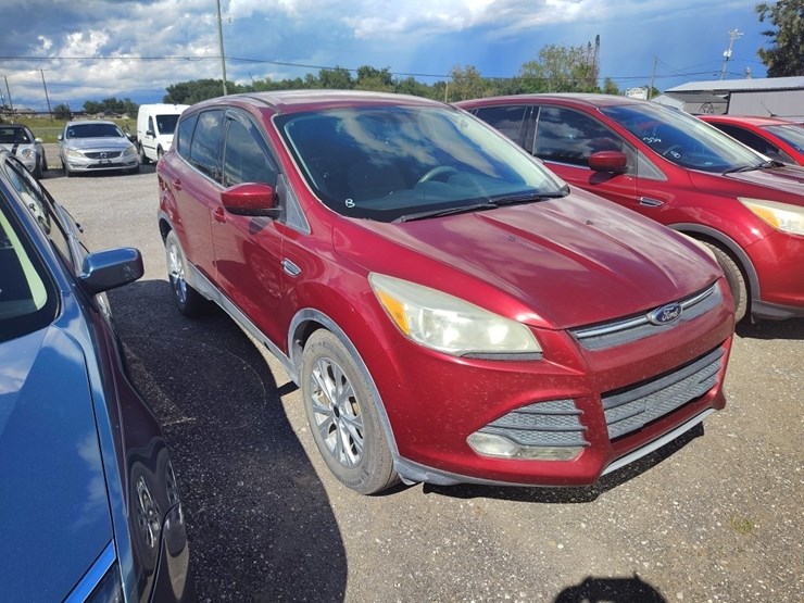 2014-ford-escape-image-1