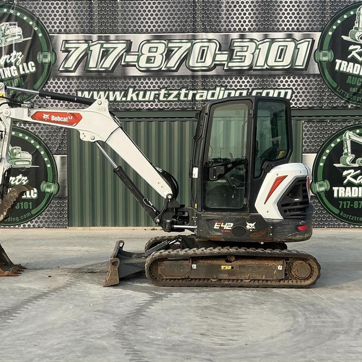 2023 BOBCAT E42R2