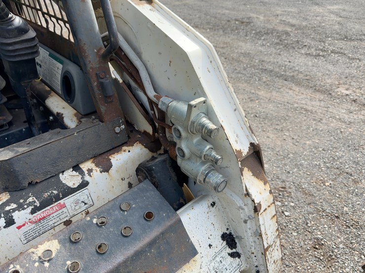 2006-bobcat-s185-image-10