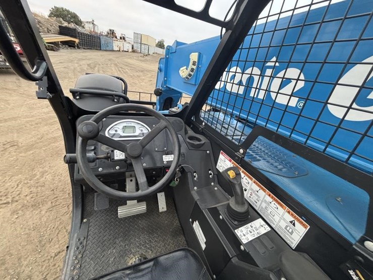 2020-genie-gth844-image-26