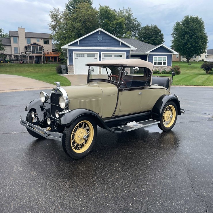 1928 FORD MODEL A
