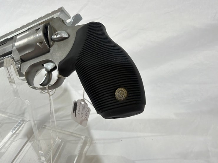 #20-•-taurus-tracker-revolver-image-18