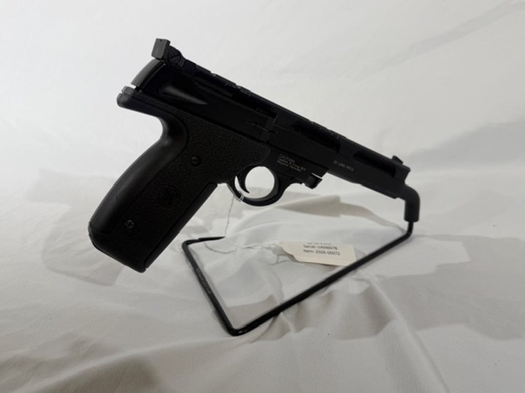 #16-•-smith-&-weson-22a-pistol-image-8