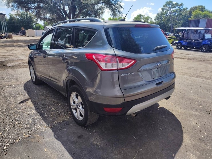 2014-ford-escape-image-3