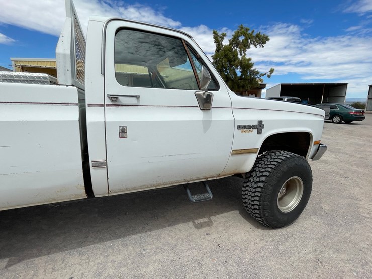 #1057-•-1986-chevrolet-ck10-(has-nm-title)-(on-site-in-las-cruces,-nm)-image-60