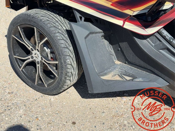 2017-ford-f550-image-11