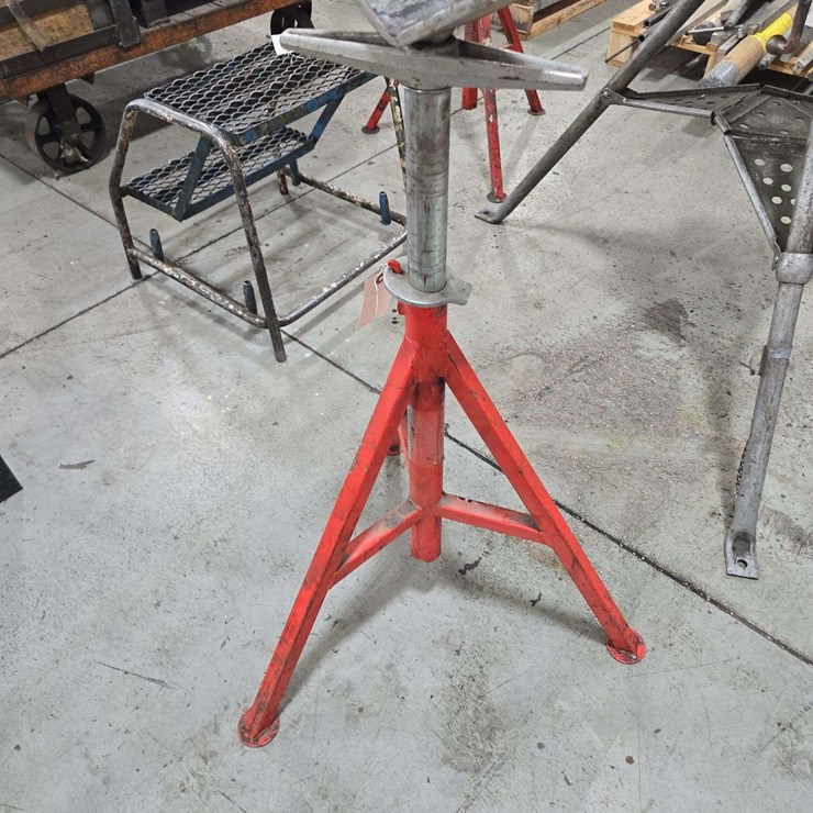 Rigid Adjustable Pipe Stand, 2500lbs
