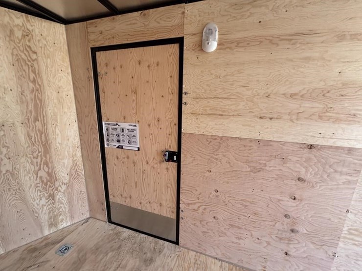 2027-southland-lcht35-718v-86-enclosed-trailer-image-27