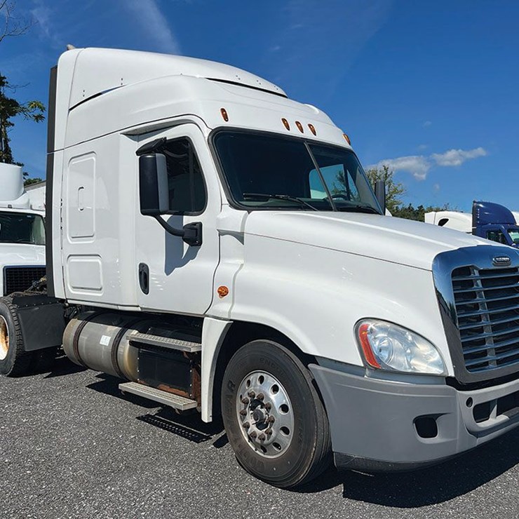 2018 FREIGHTLINER CASCADIA 125