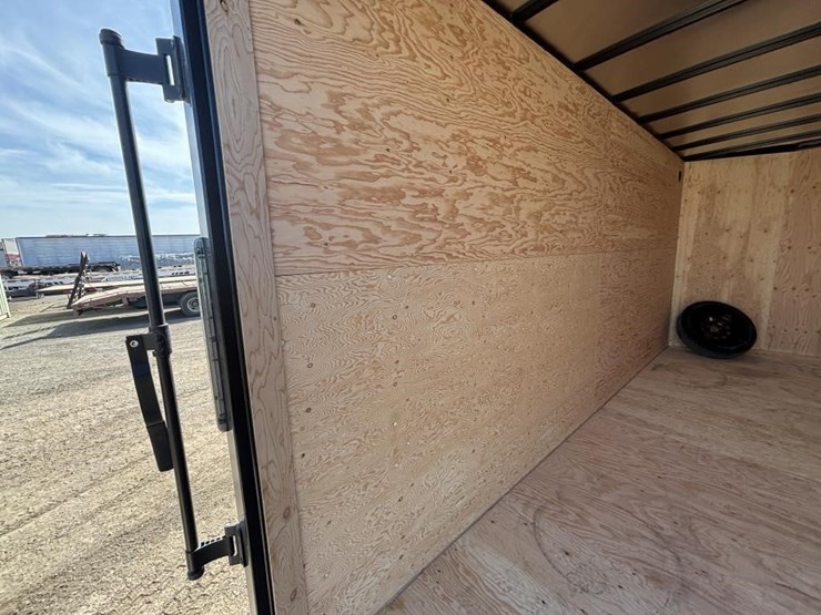 2027-southland-lcht35-718v-86-enclosed-trailer-image-24