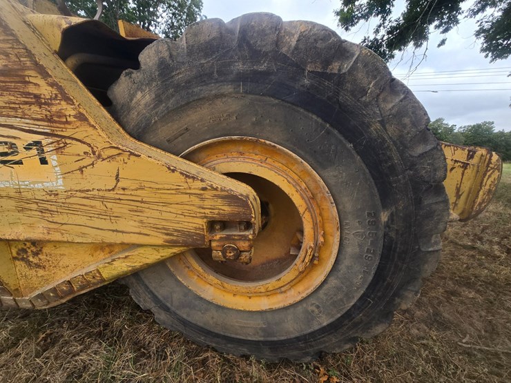 caterpillar-621-image-84