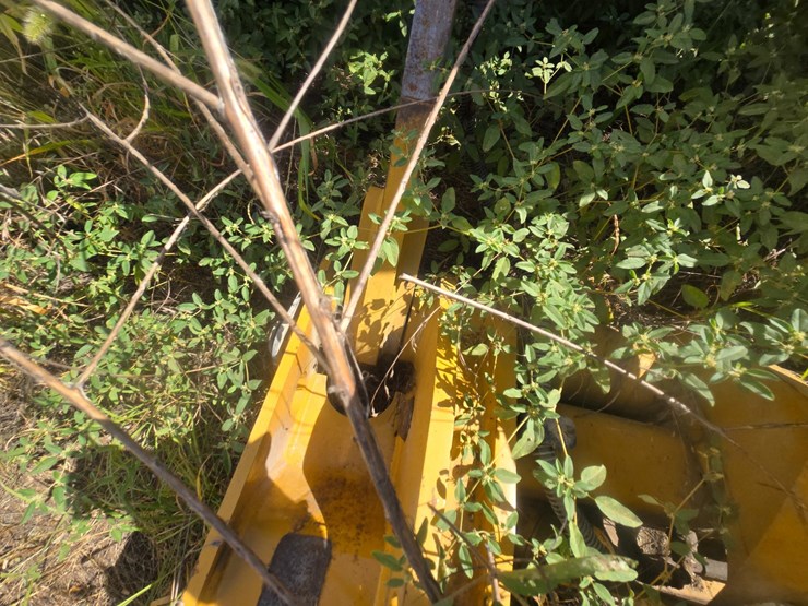 2015-caterpillar-914k-image-39