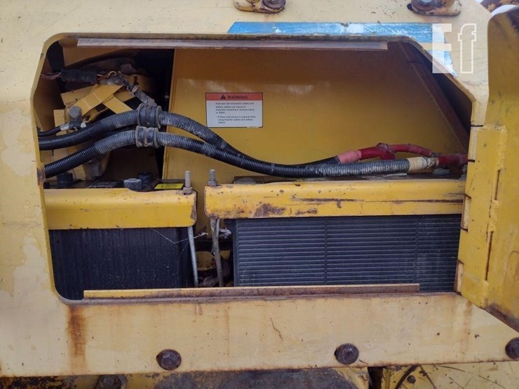 komatsu-d61ex-15e0-image-21