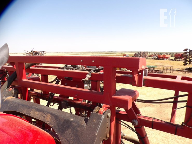 2017-case-ih-patriot-3340-image-46