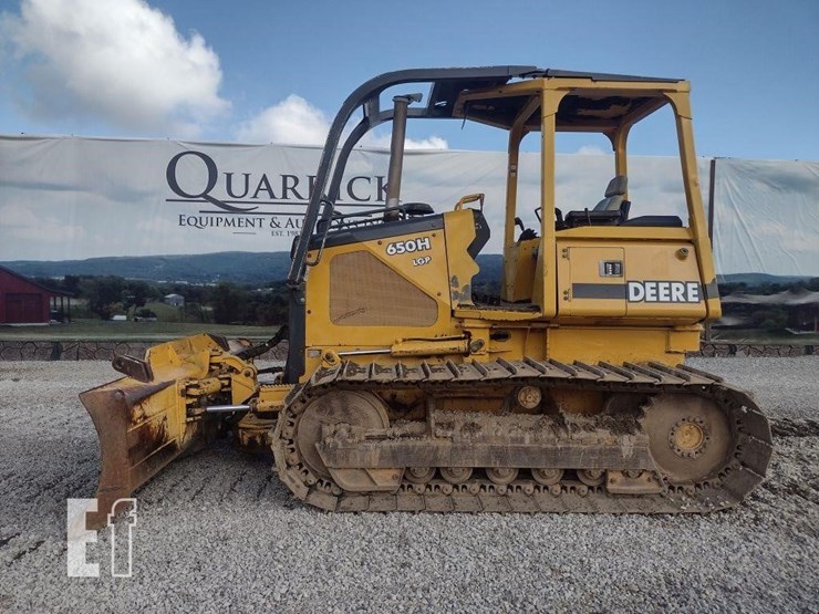 2001-deere-650h-image-1