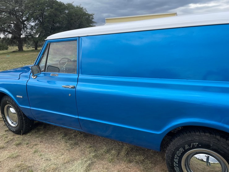 1967-chevrolet-c20-image-8