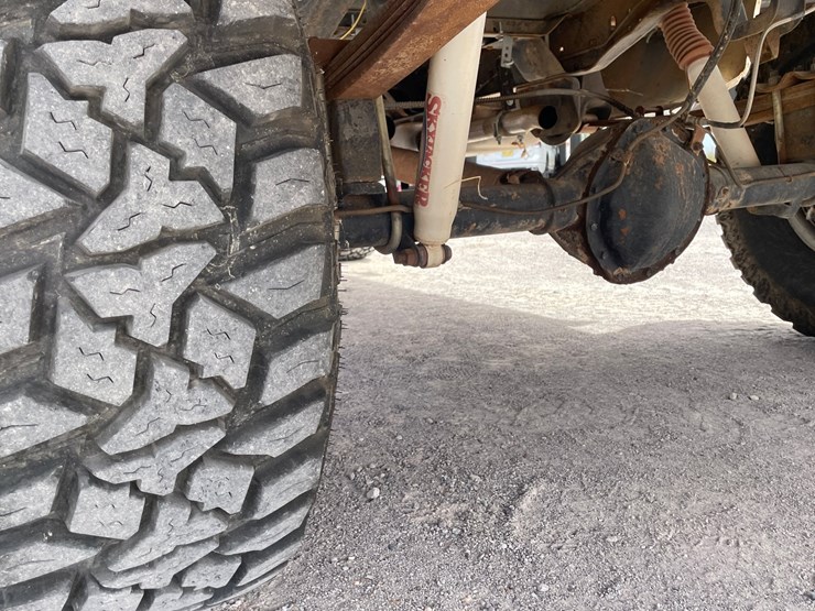 #1057-•-1986-chevrolet-ck10-(has-nm-title)-(on-site-in-las-cruces,-nm)-image-13