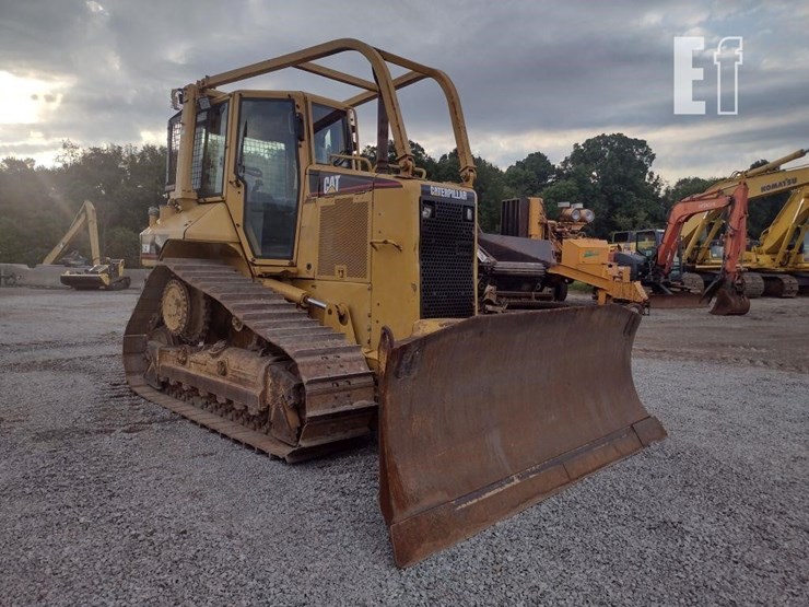 2006-caterpillar-d5n-xl-image-40