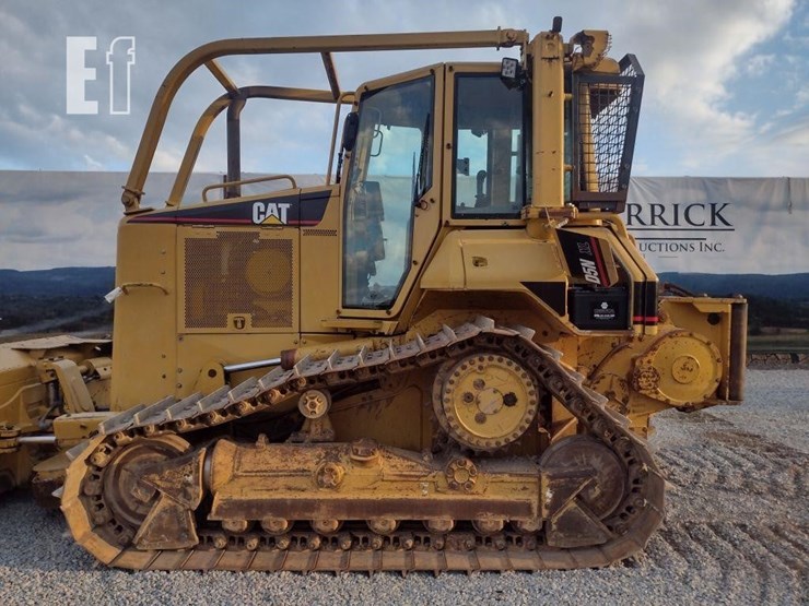 2006-caterpillar-d5n-xl-image-14