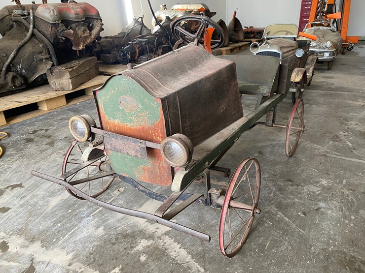 #7468-•-1918-packard-pedal-car-(arpin,-wi)-image-1