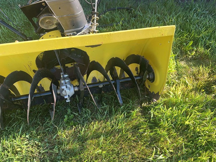 john-deere-42”-snowblower-image-3