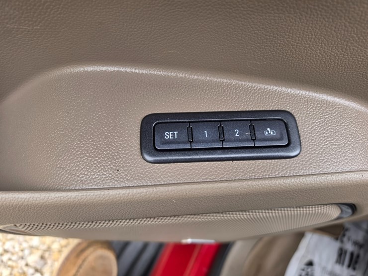 2015-gmc-yukon-image-54