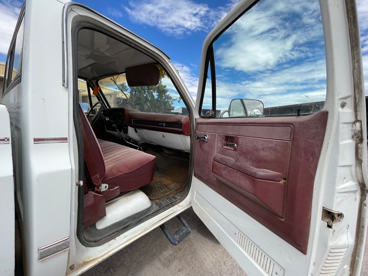 #1057-•-1986-chevrolet-ck10-(has-nm-title)-(on-site-in-las-cruces,-nm)-image-61