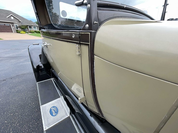 1928-ford-model-a-image-51