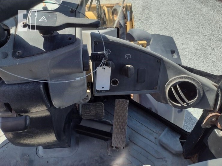 2006-caterpillar-930g-image-8
