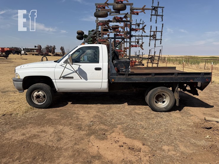 1997-dodge-3500-image-3
