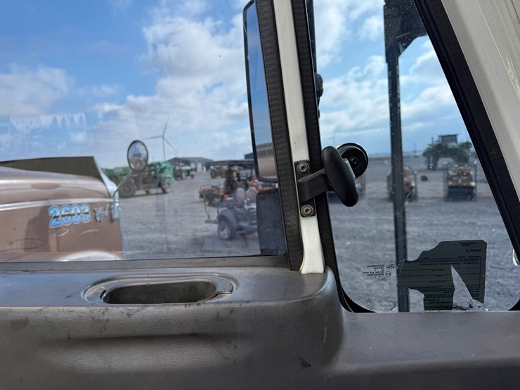 2013-international-durastar-4300-image-114