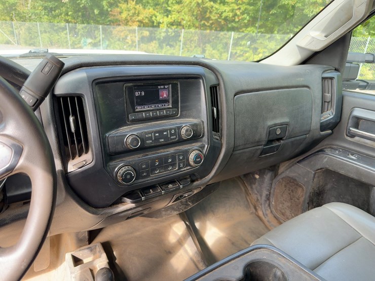 2015-gmc-sierra-3500hd-image-25