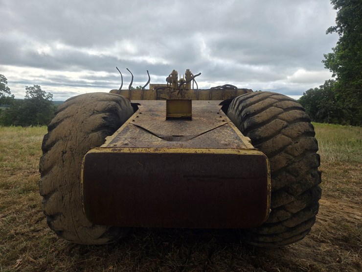 caterpillar-621-image-9